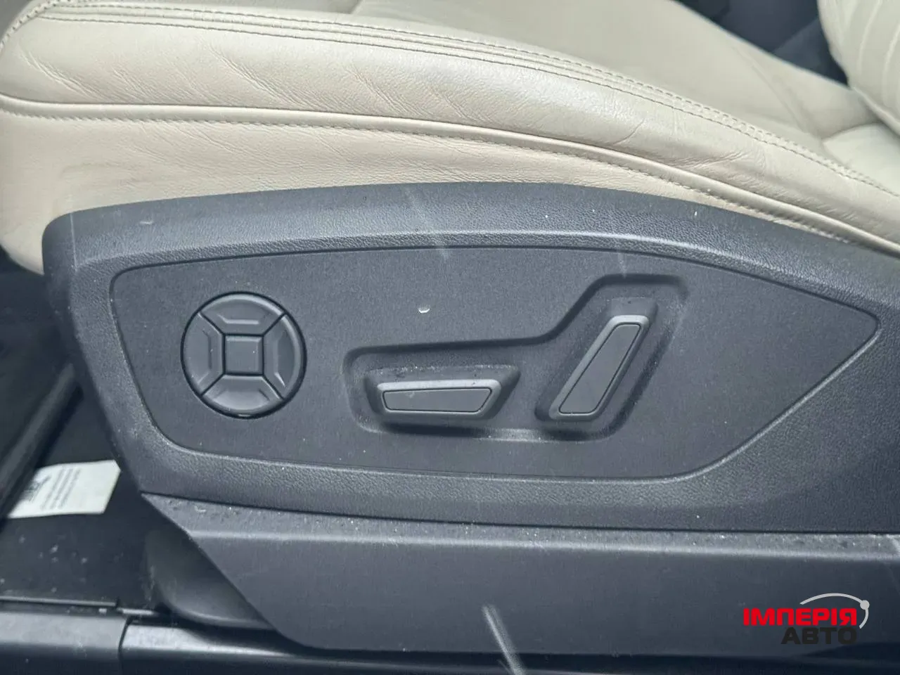 Audi e-tron - фото 21