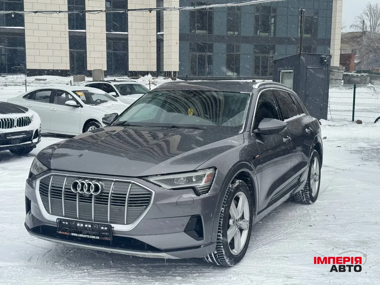 Audi e-tron - фото 17