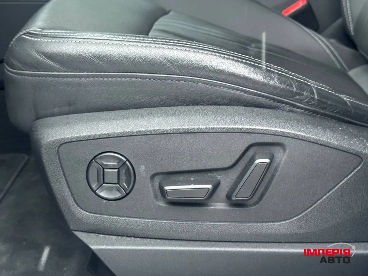 Audi e-tron - фото 19