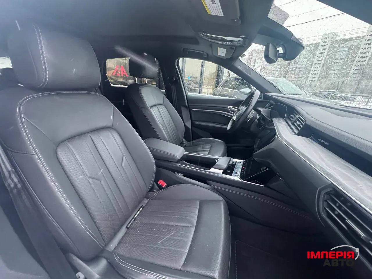 Audi e-tron - фото 23