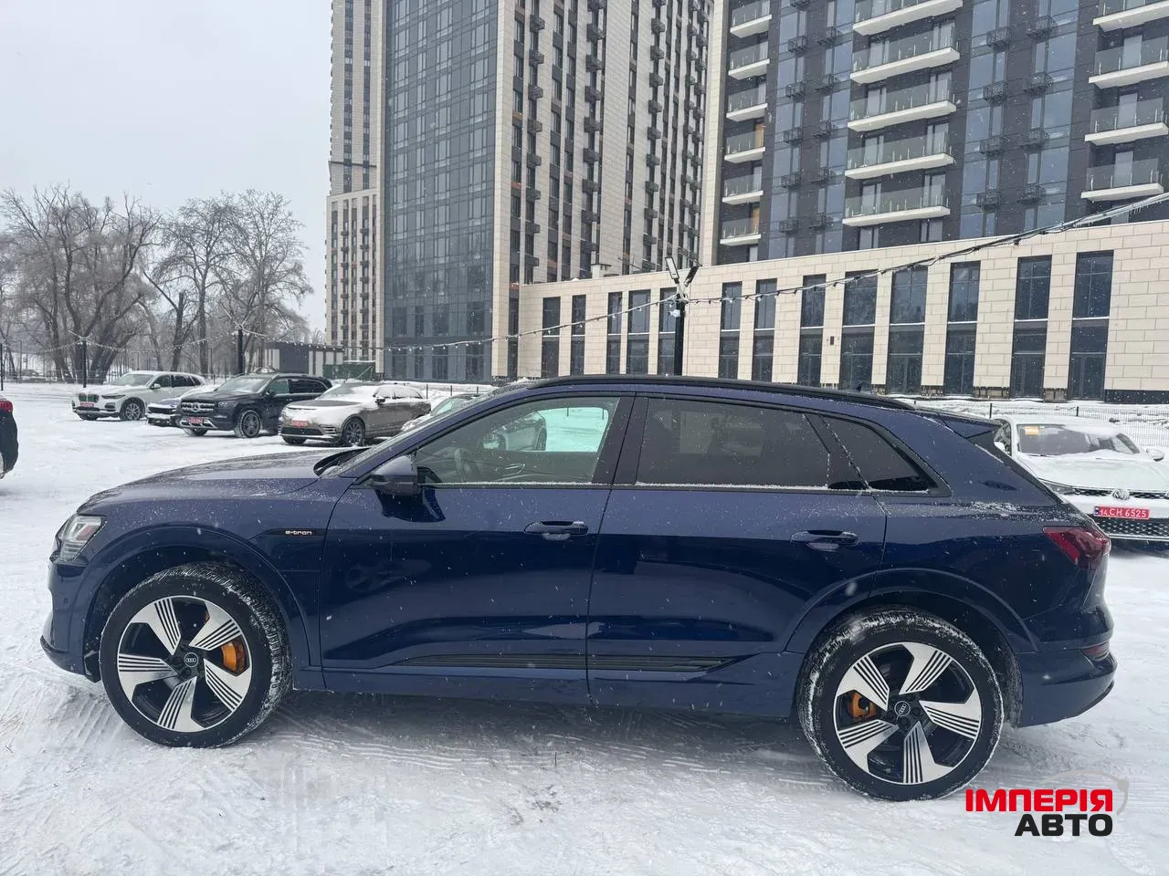 Audi e-tron - фото 14