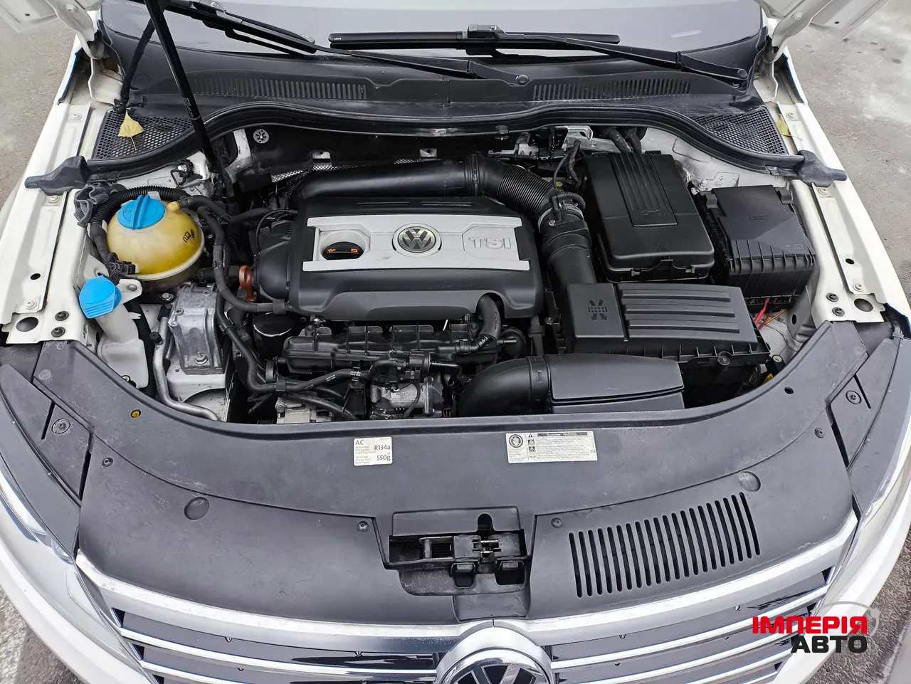 Volkswagen Passat CC - фото 9