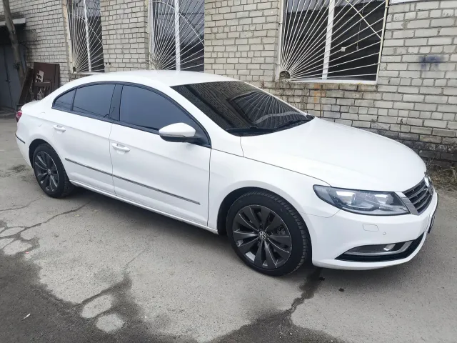 Volkswagen Passat CC - фото 4