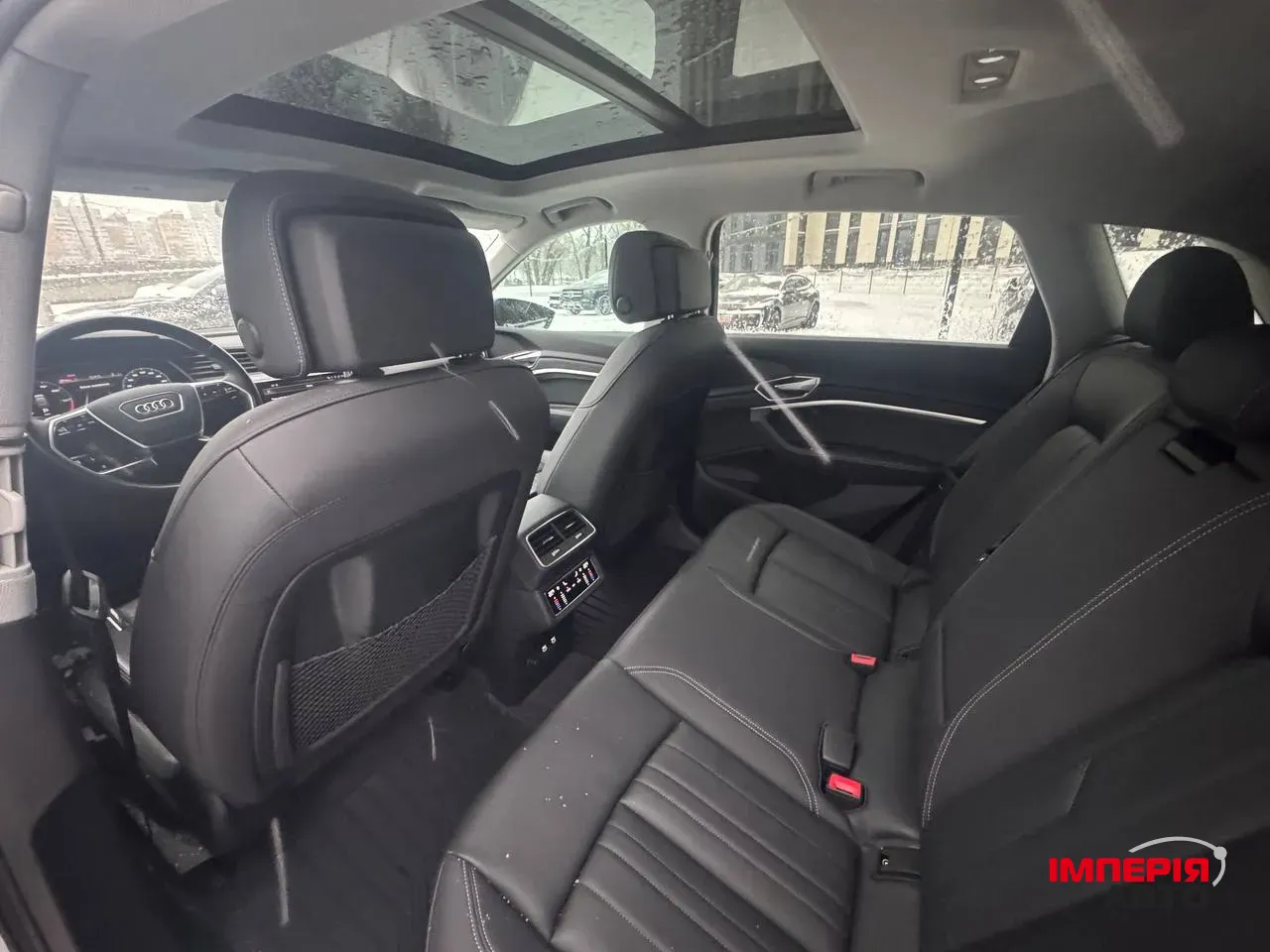 Audi e-tron - фото 16