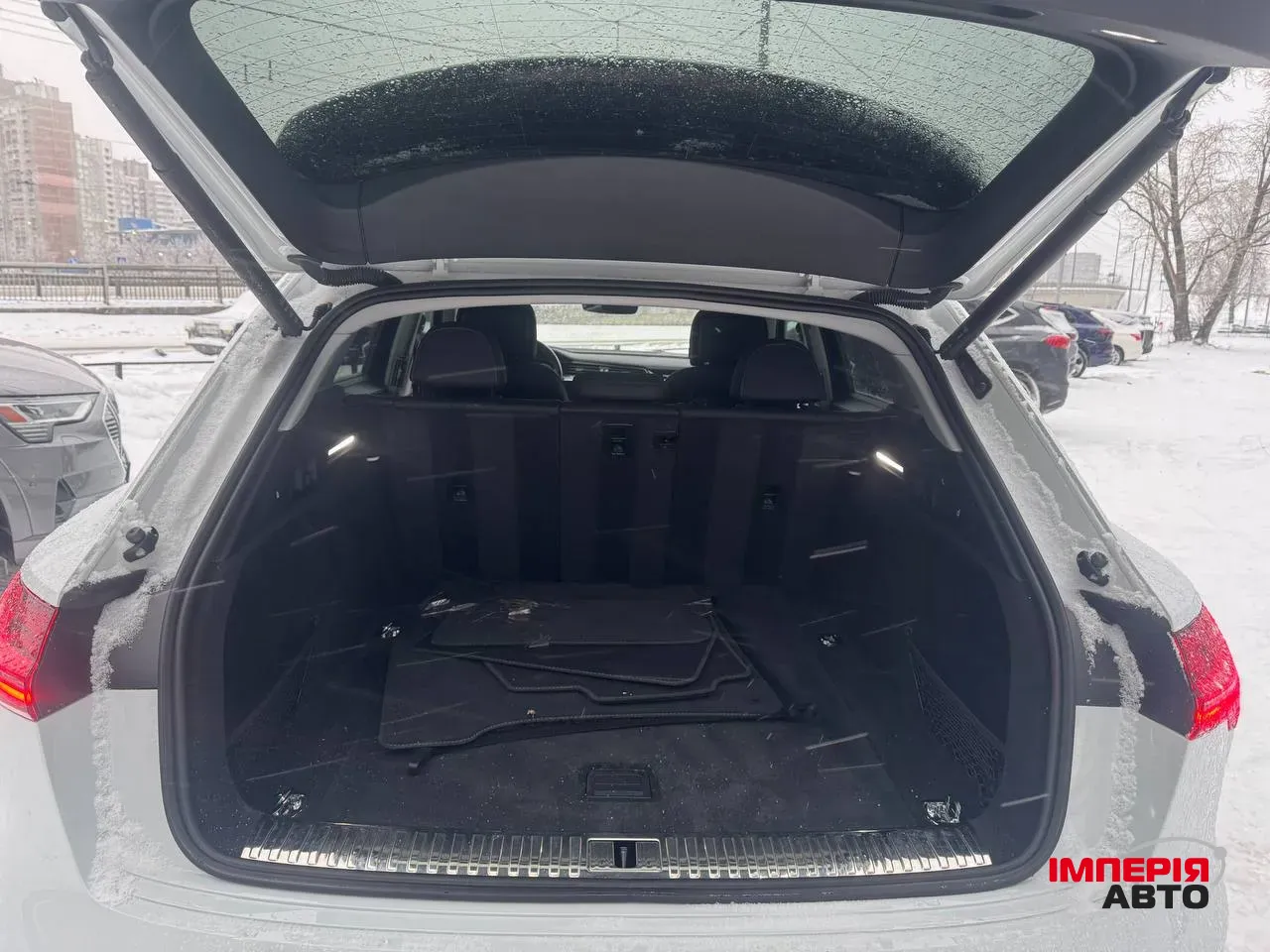 Audi e-tron - фото 21