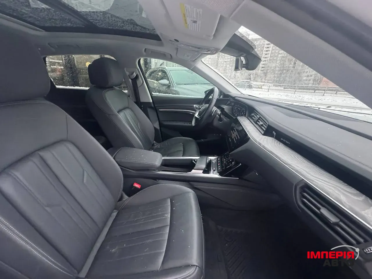 Audi e-tron - фото 20