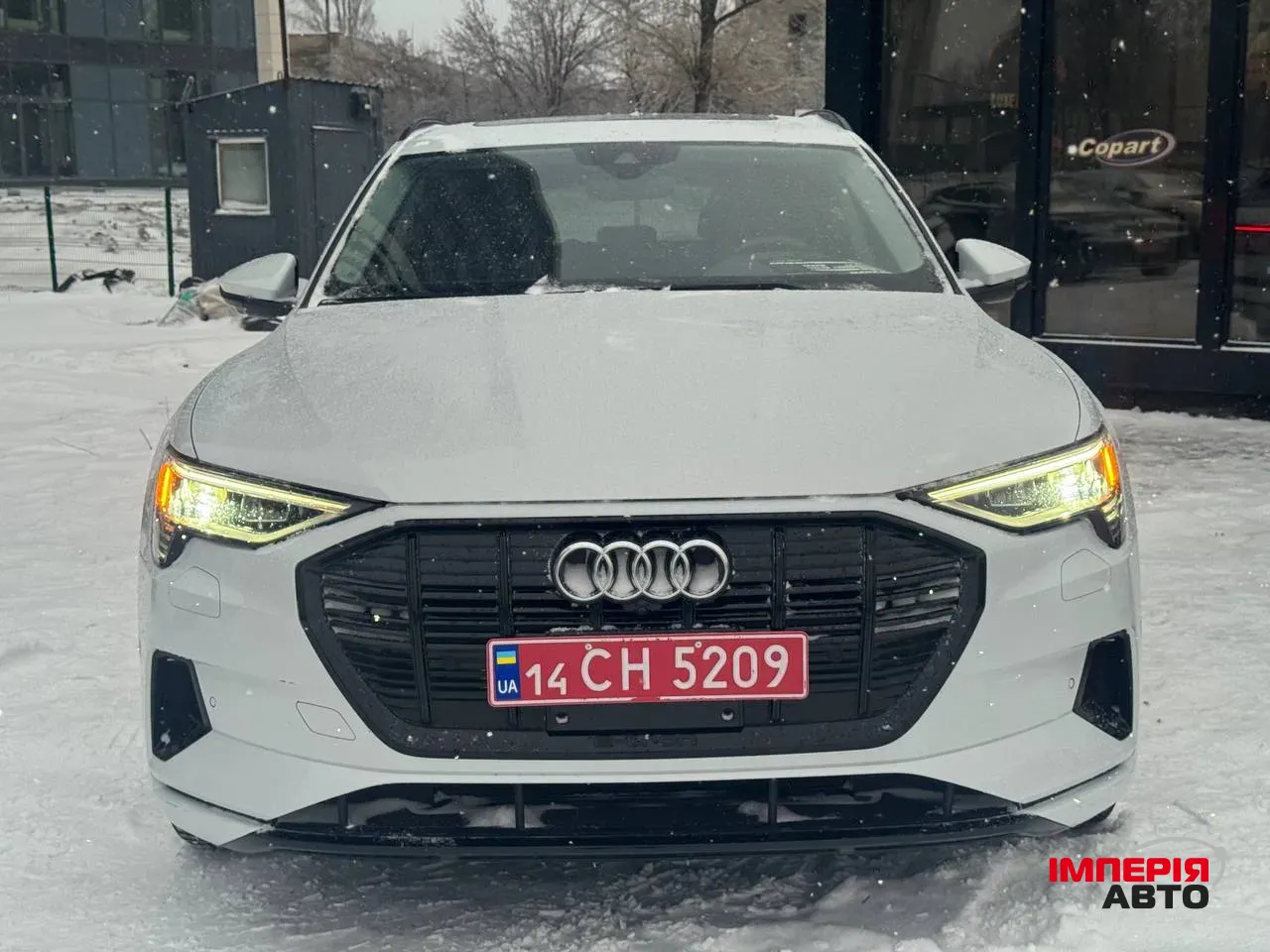 Audi e-tron - фото 2