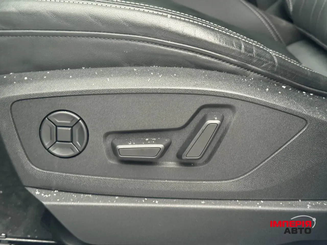 Audi e-tron - фото 13