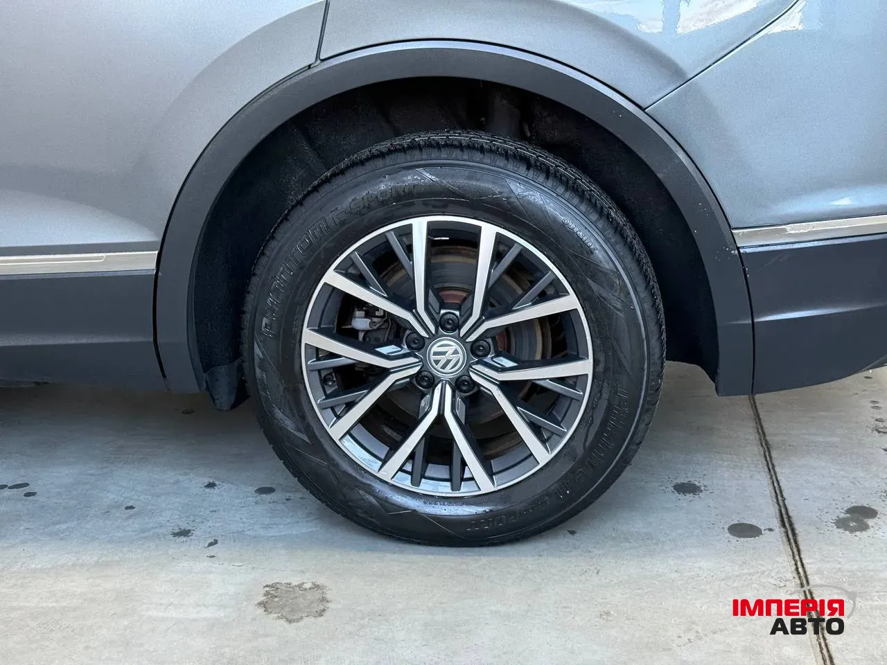 Volkswagen Tiguan - фото 5