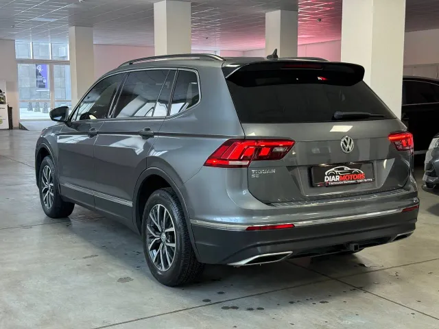 Volkswagen Tiguan - фото 4