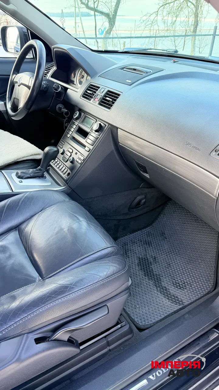 Volvo XC90 - фото 15