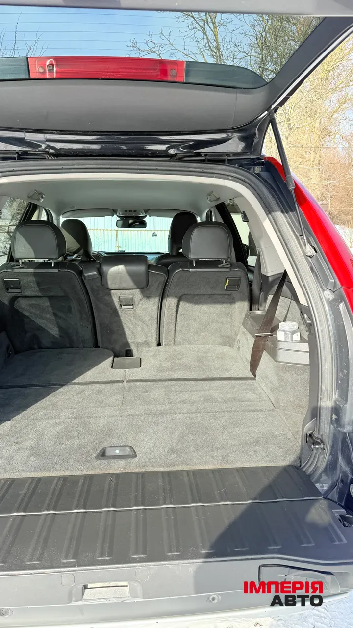Volvo XC90 - фото 11