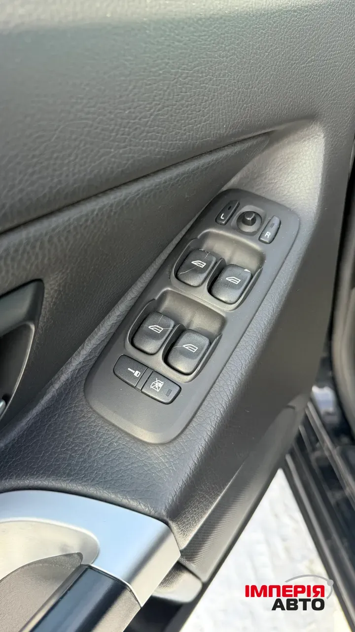 Volvo XC90 - фото 20