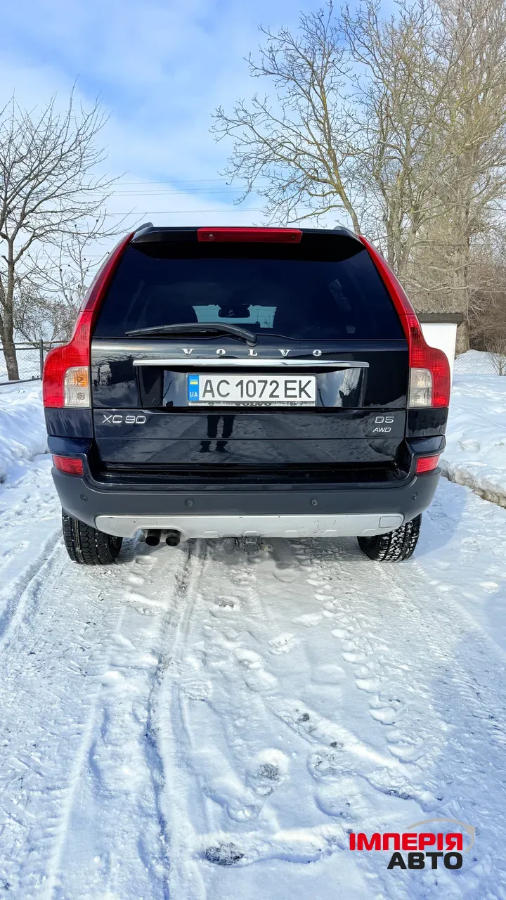 Volvo XC90 - фото 8