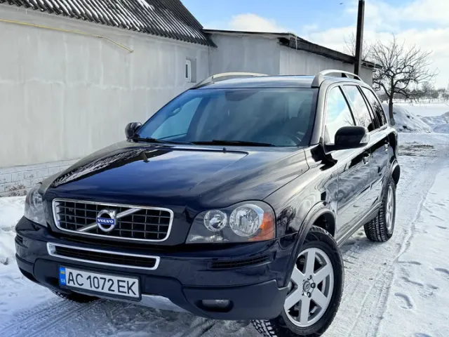 Volvo XC90 - фото 1
