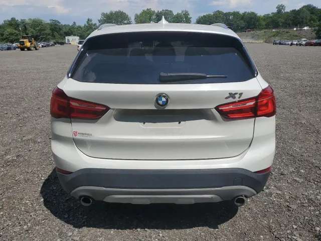 BMW X1 - фото 5