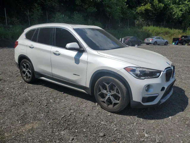 BMW X1 - фото 3