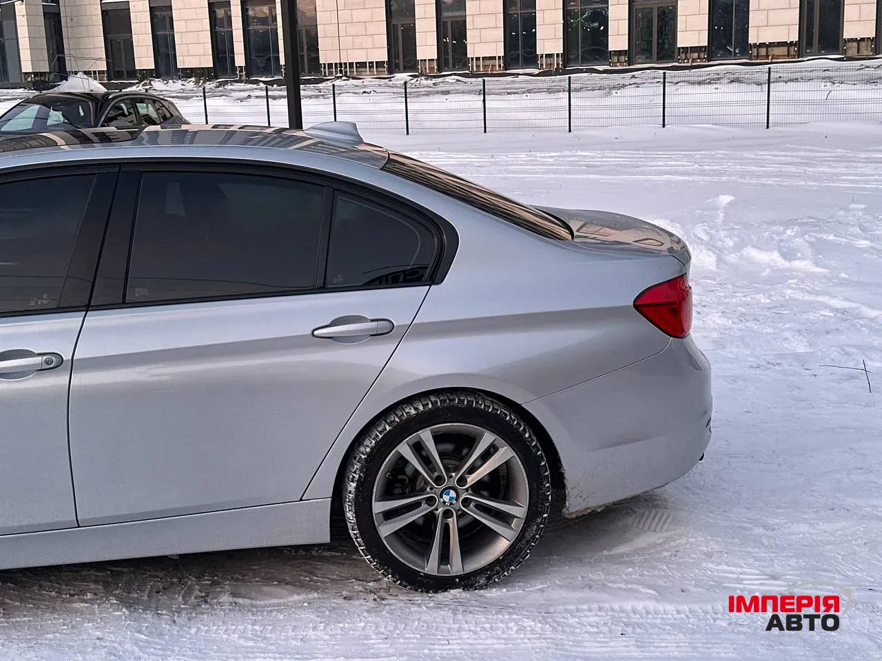 BMW 3 серії - фото 5