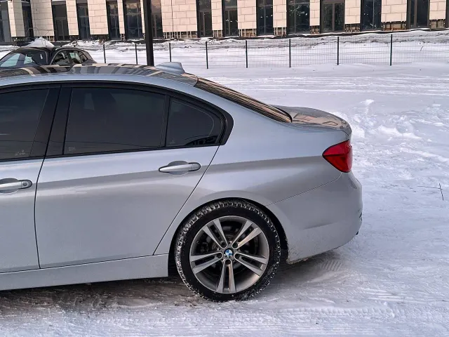 BMW 3 серії - фото 5