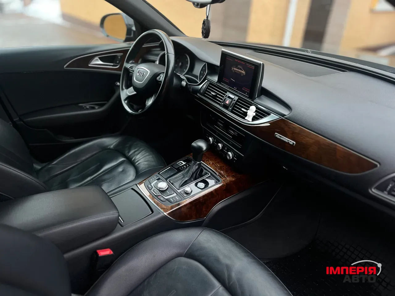 Audi A6 - фото 19