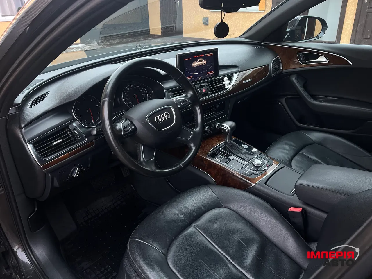 Audi A6 - фото 30