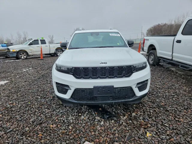 Jeep Grand Cherokee - фото 2