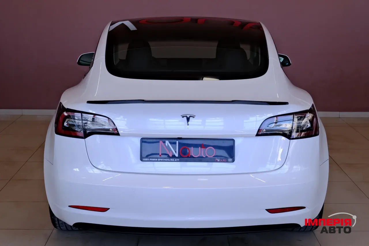 Tesla Model 3 - фото 6
