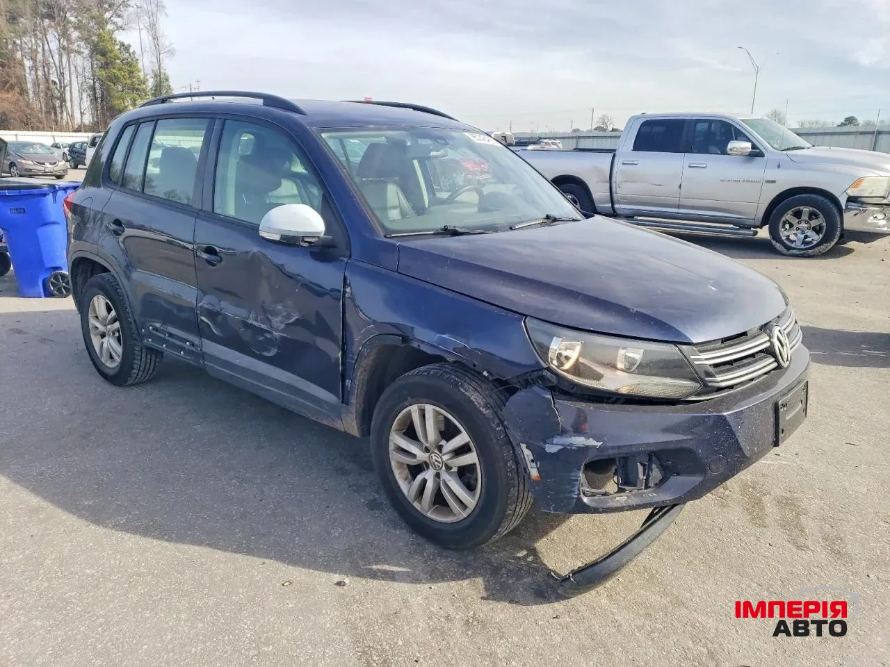 Volkswagen Tiguan - фото 3