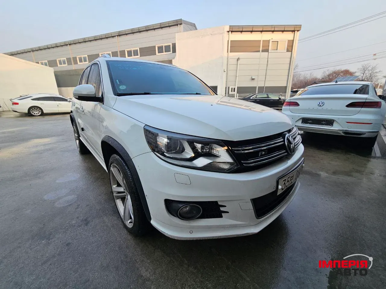 Volkswagen Tiguan - фото 8