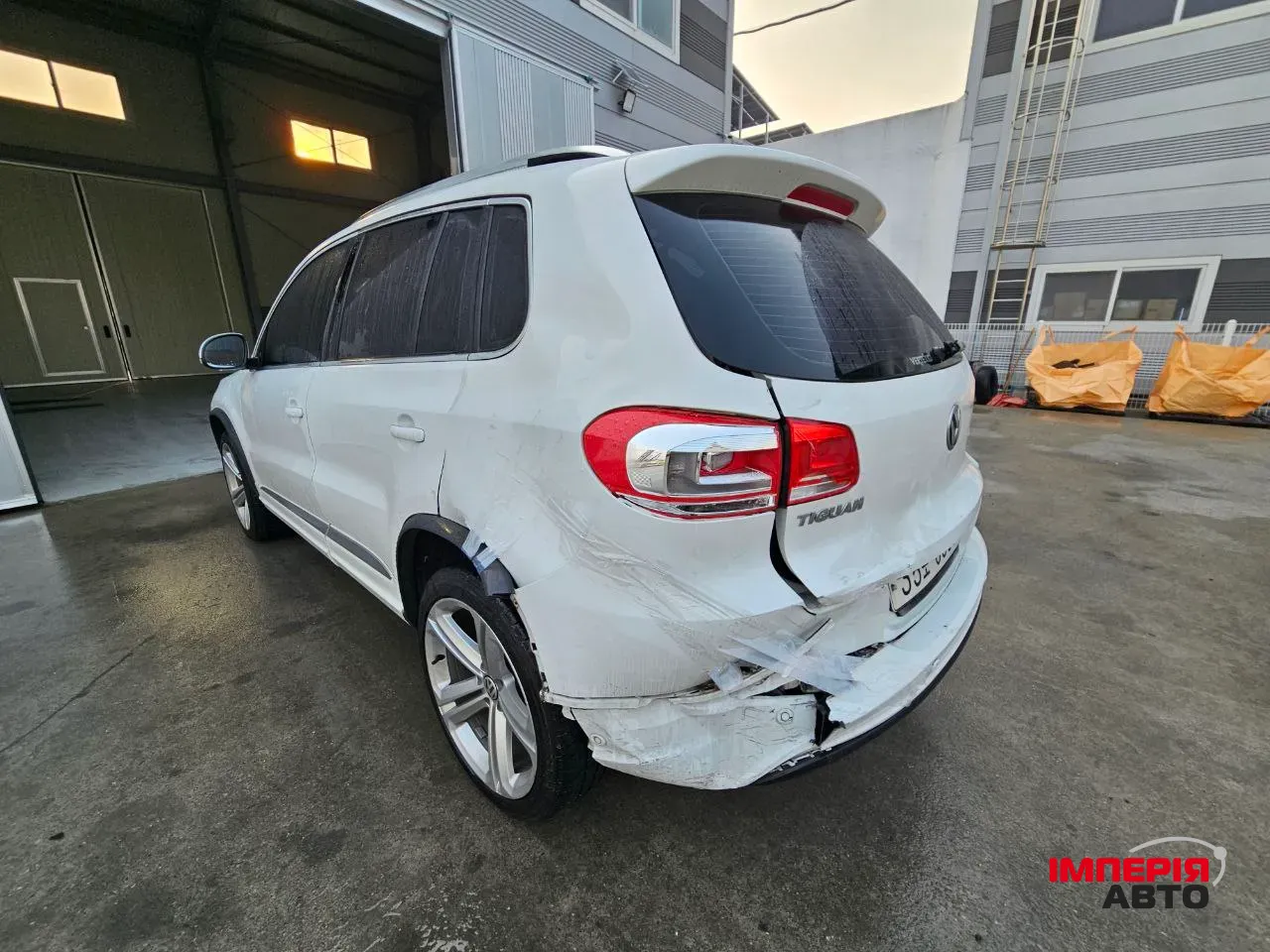 Volkswagen Tiguan - фото 4