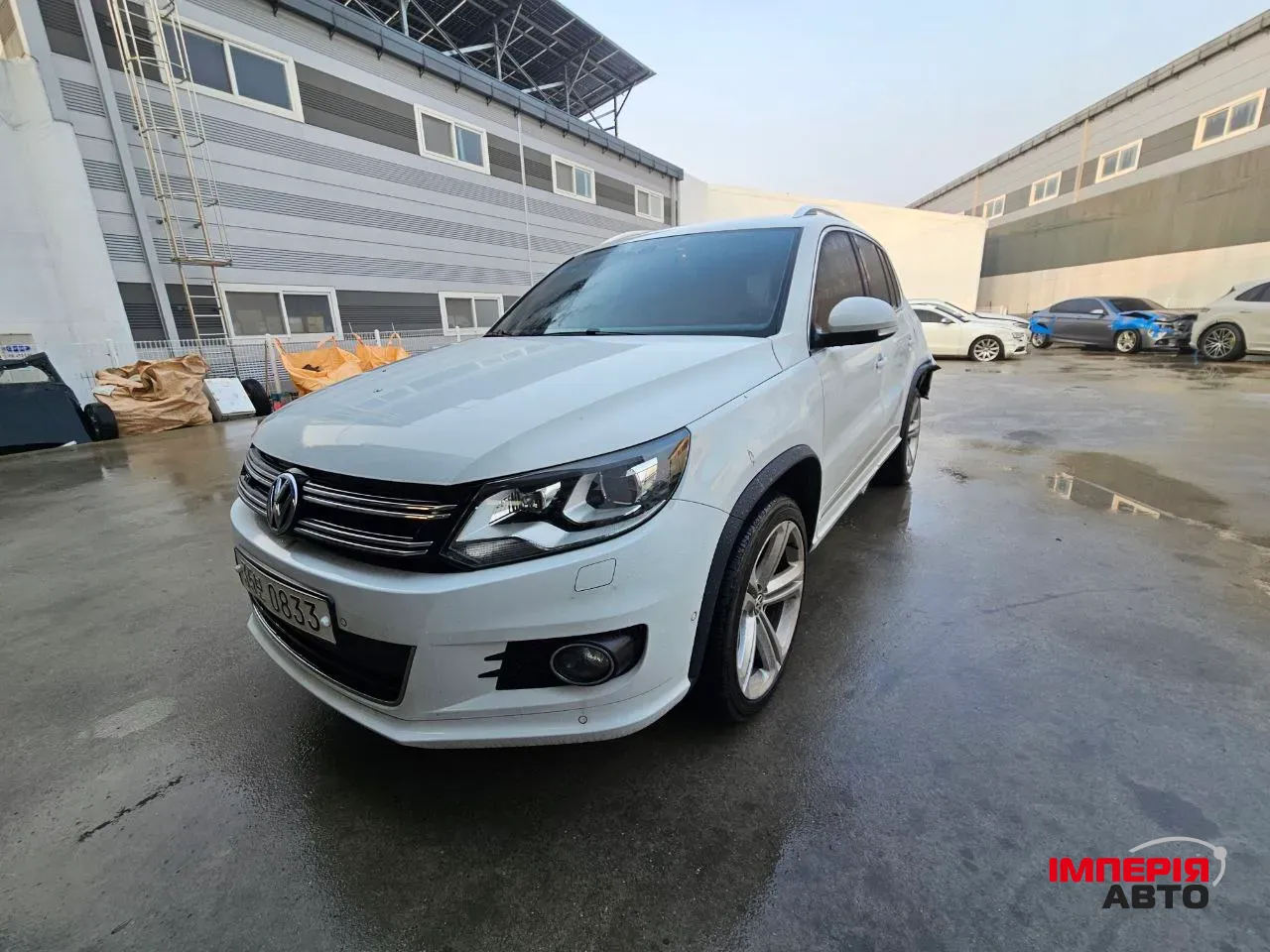Volkswagen Tiguan - фото 2