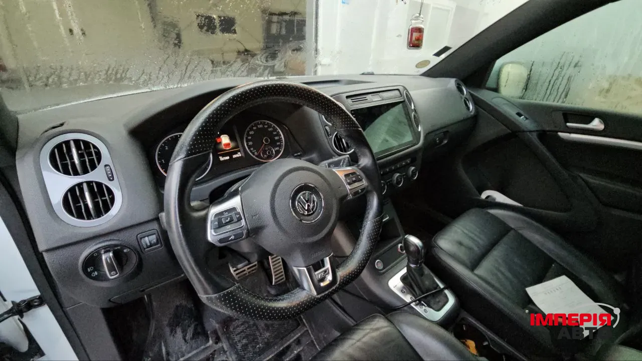 Volkswagen Tiguan - фото 10