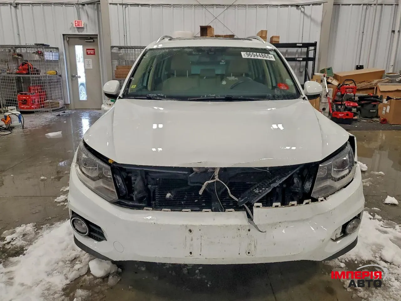 Volkswagen Tiguan - фото 2