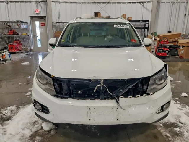 Volkswagen Tiguan - фото 2