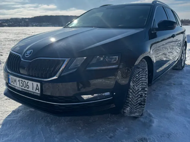 Skoda Octavia - фото 1