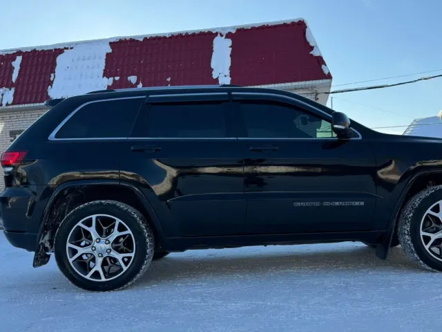 Jeep Grand Cherokee - фото 4