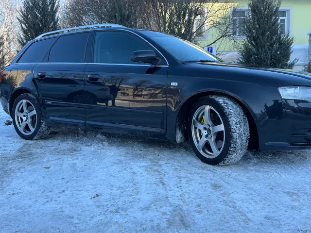 Audi A4 - фото 2