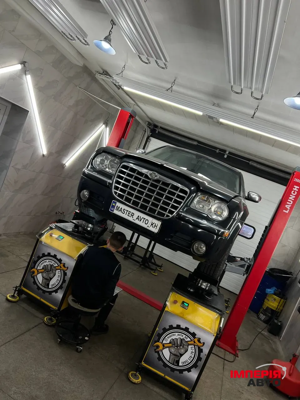 Chrysler 300C - фото 17