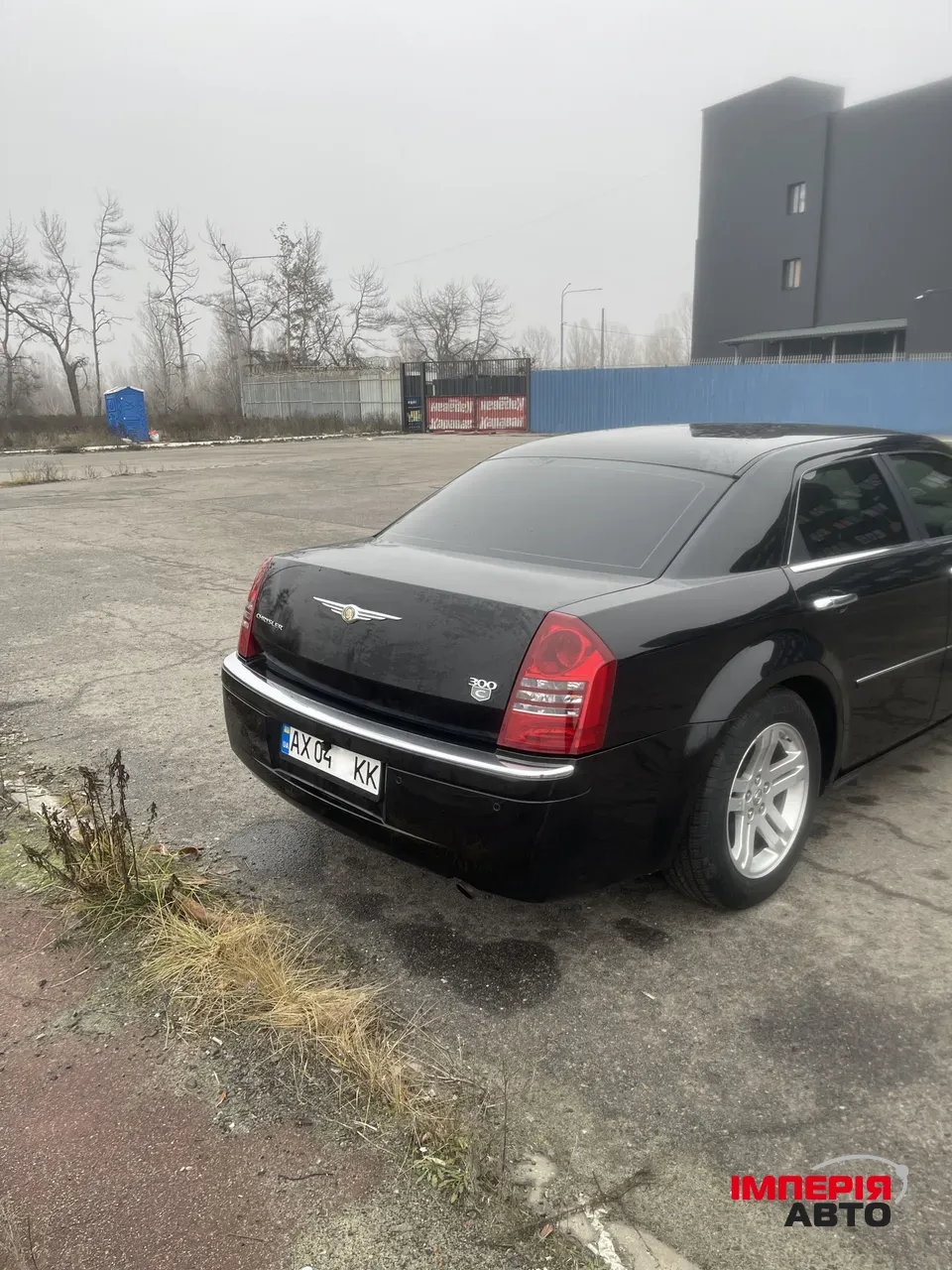 Chrysler 300C - фото 6