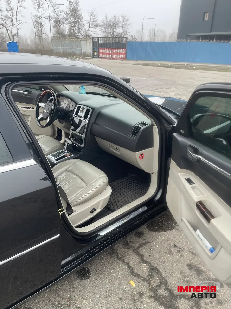 Chrysler 300C - фото 14