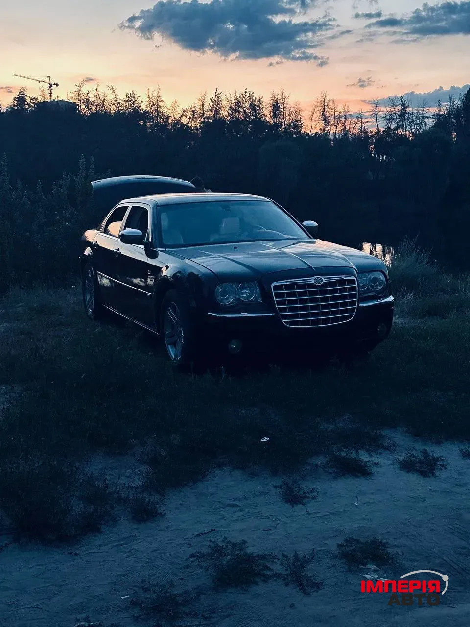 Chrysler 300C - фото 18