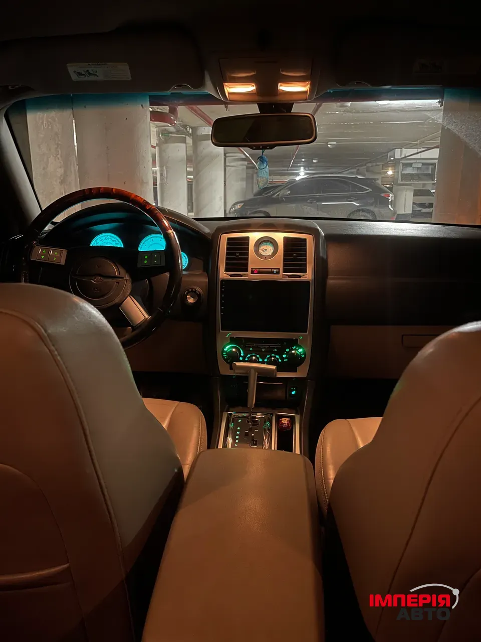 Chrysler 300C - фото 2