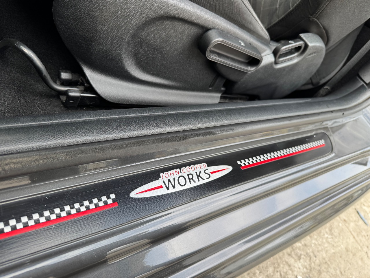 Mini Hatch - фото 9