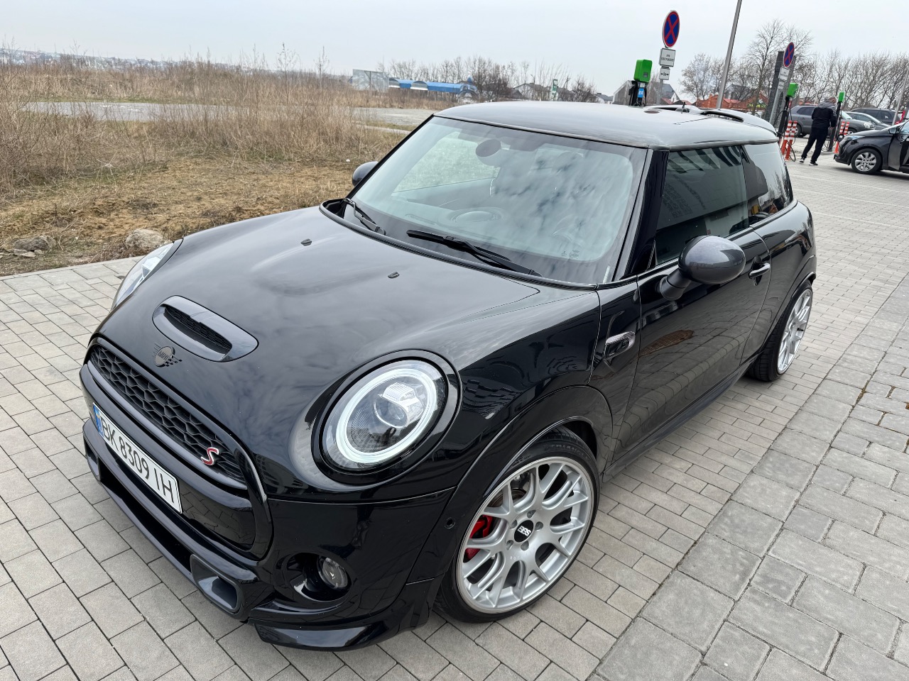 Mini Hatch - фото 3