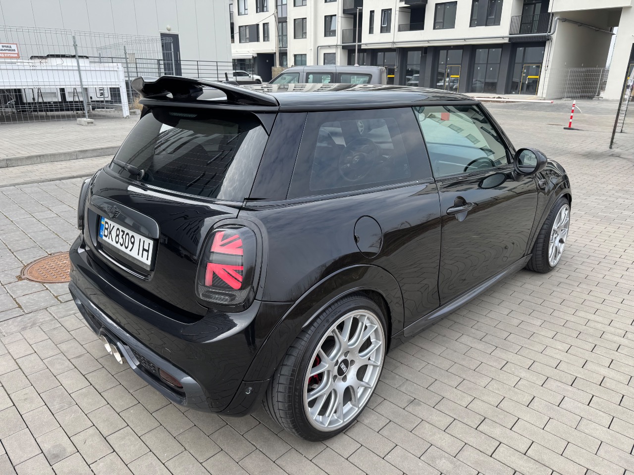 Mini Hatch - фото 8