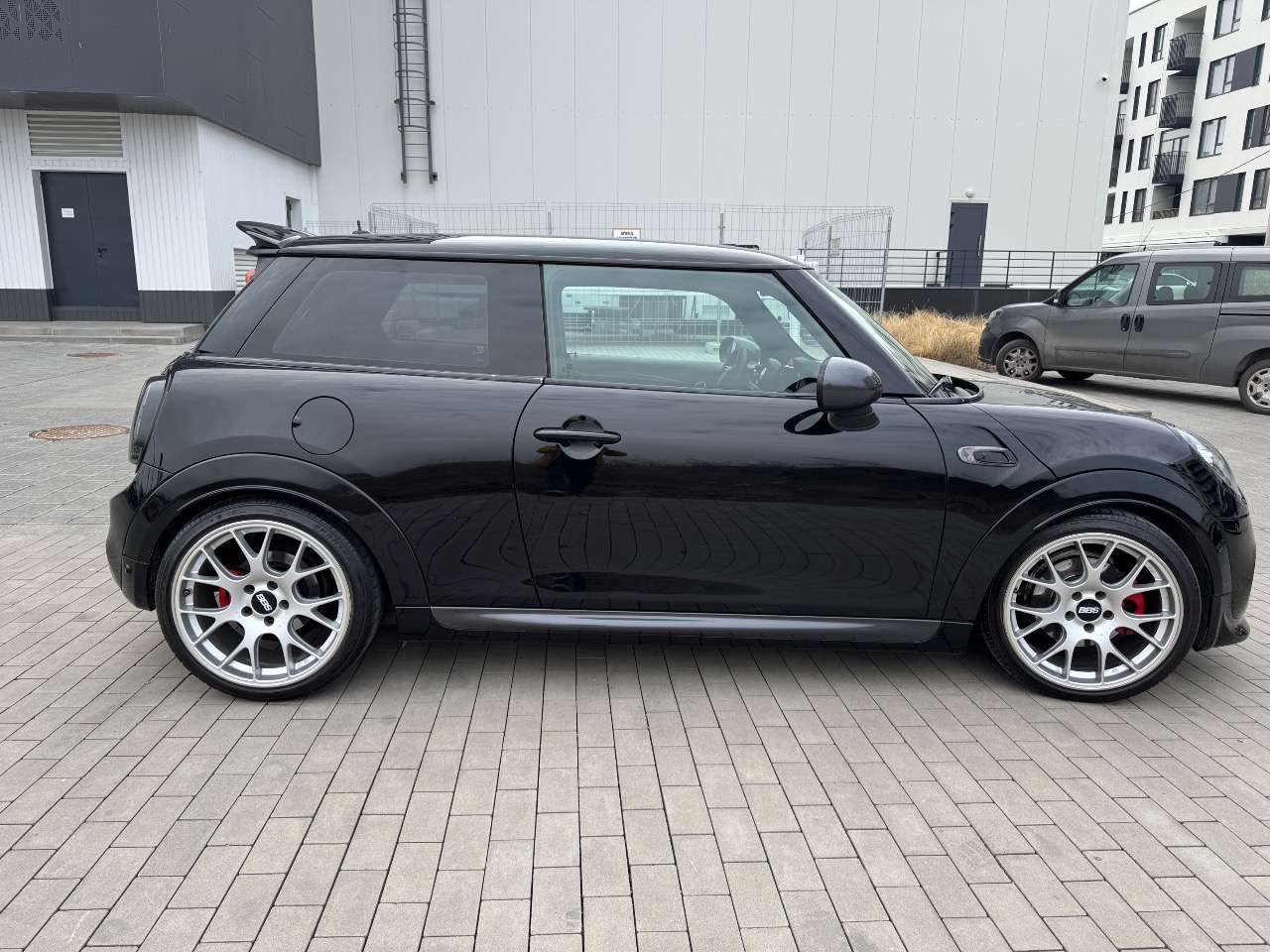 Mini Hatch - фото 4