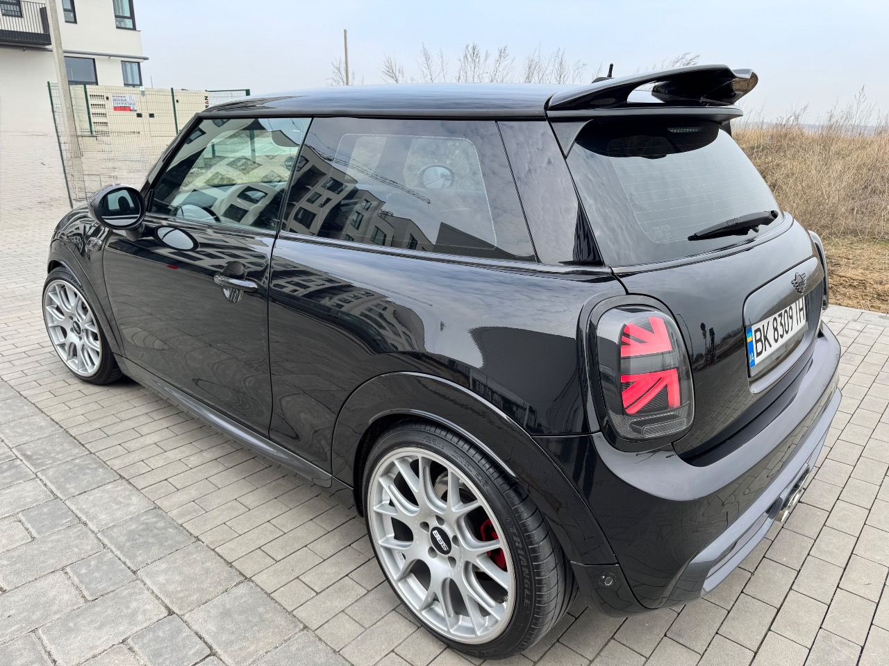 Mini Hatch - фото 12