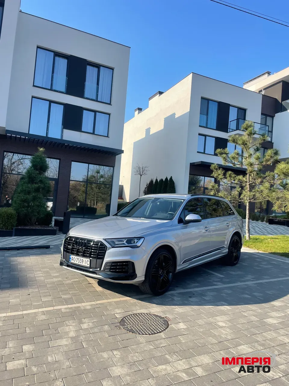 Audi Q7 - фото 11