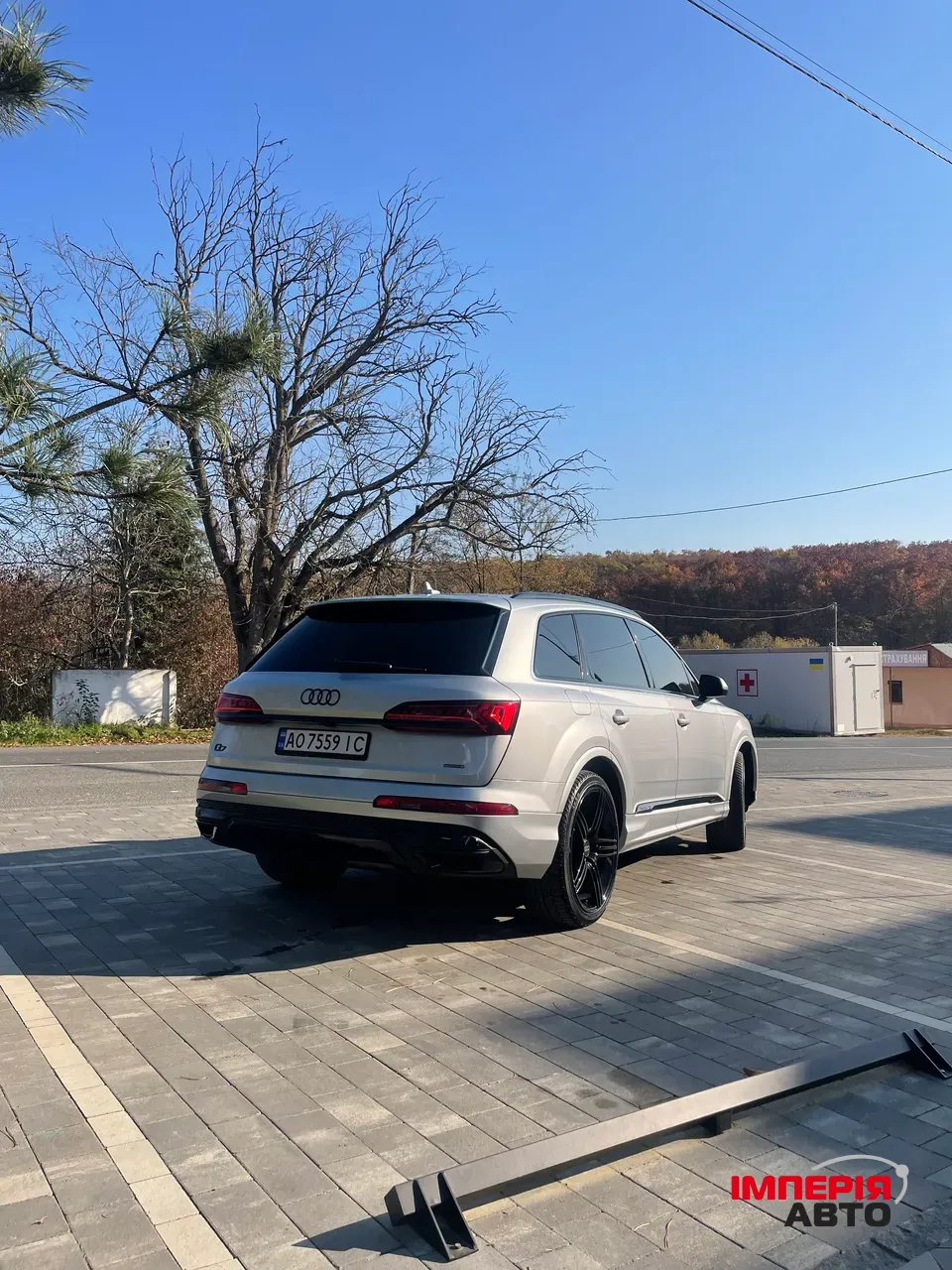 Audi Q7 - фото 1