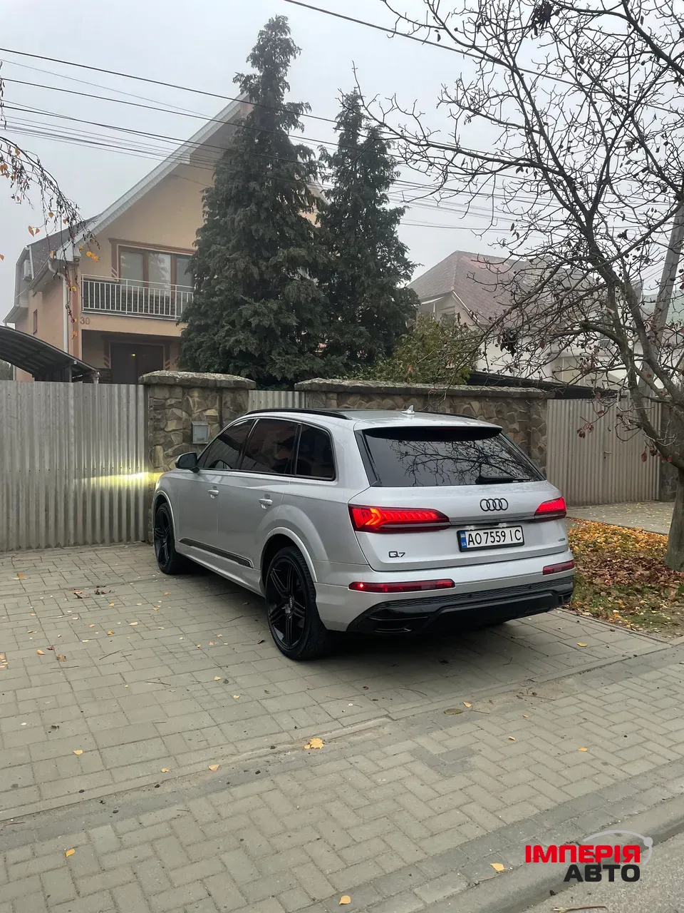 Audi Q7 - фото 17